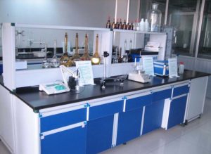 板式中央實(shí)驗(yàn)臺(tái)